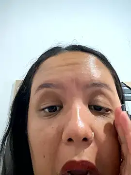 Bigostosa live sex cam