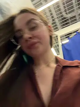 KristiRich live sex cam