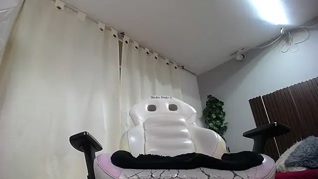 keileen_luna's cam snapshot