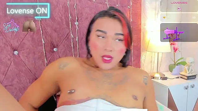 CristalSofiaHOT live sex cam