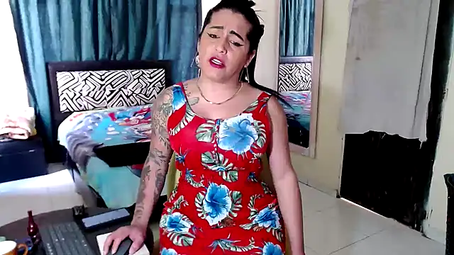 Sashaferrari2000 live sex cam