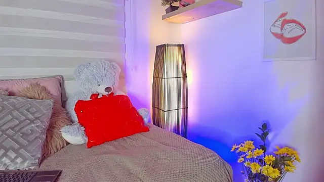 sara_madrid's cam snapshot