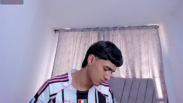 Anthony_carter's cam snapshot