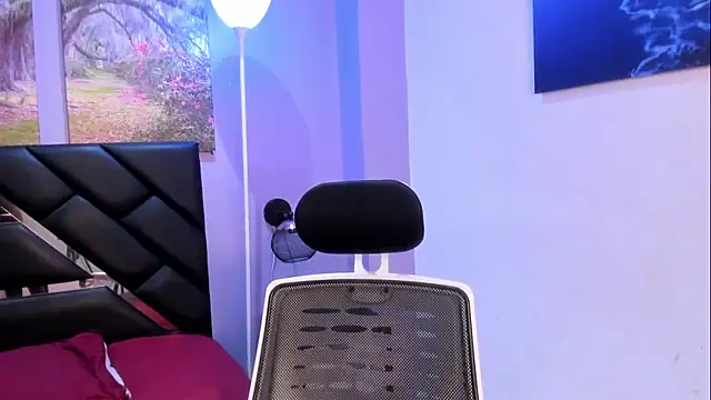 KimberlyVillaLobos live sex cam