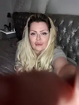 Sultress6969 live sex cam