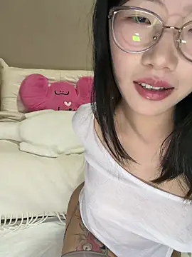 Nami-OP live sex cam