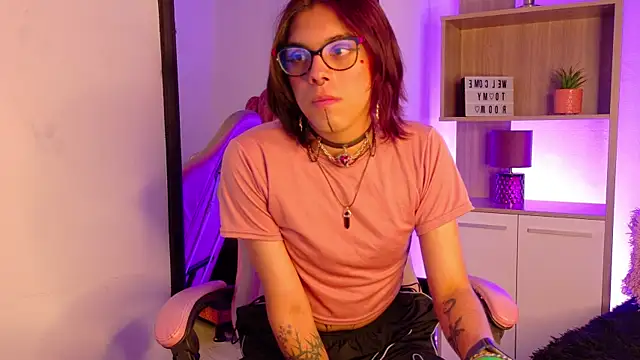 Lullaby_Charade live sex cam