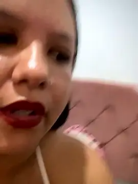 Bigostosa live sex cam