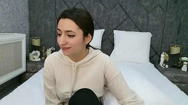 Gloria_Bendall's cam snapshot