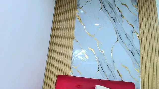 Luluu_08's cam snapshot