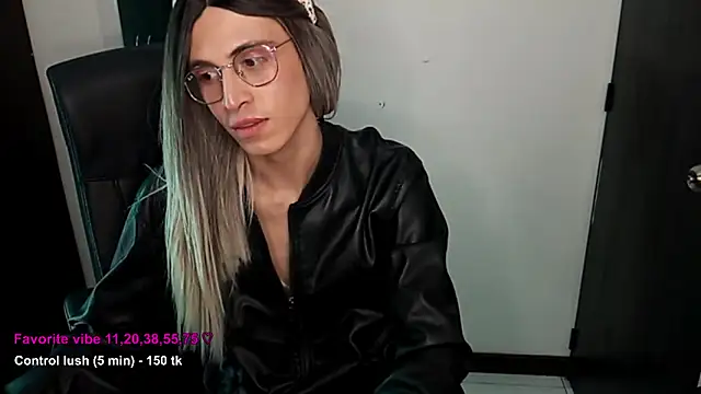 Andy_Roses's cam snapshot