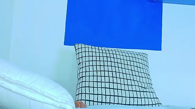 AbigailLenox__'s cam snapshot