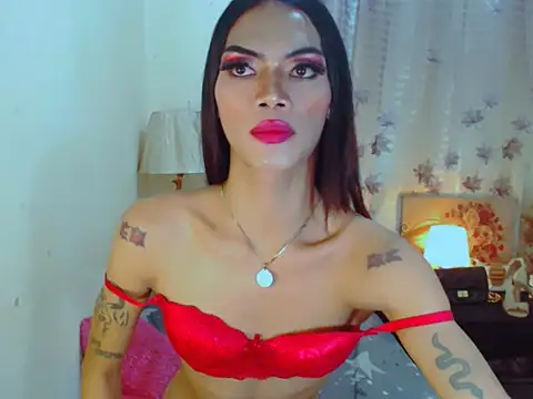 yoursexyasiantsxx's cam snapshot