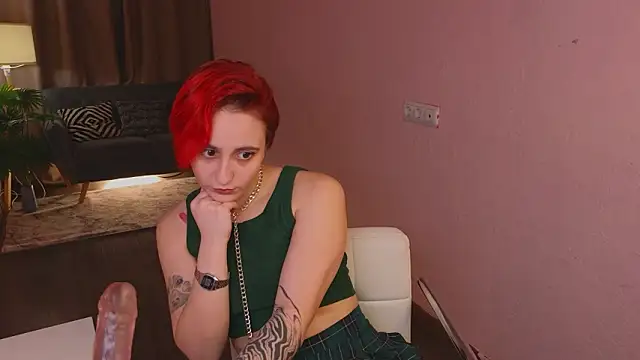 KellyRedPeppers's cam snapshot