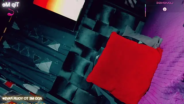 CharlotteBigCock's cam snapshot