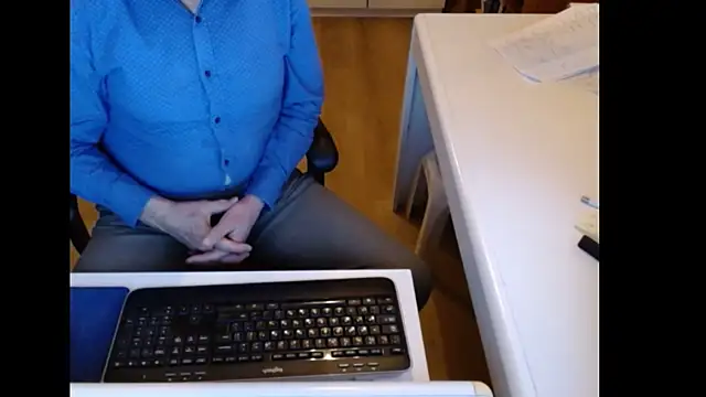 dutchpornking's cam snapshot