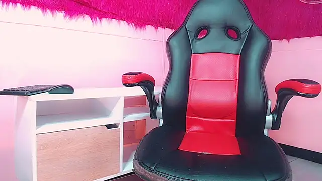 bellatrixx_69's cam snapshot