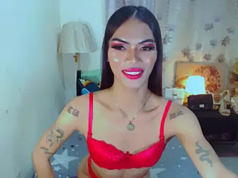 yoursexyasiantsxx's cam snapshot