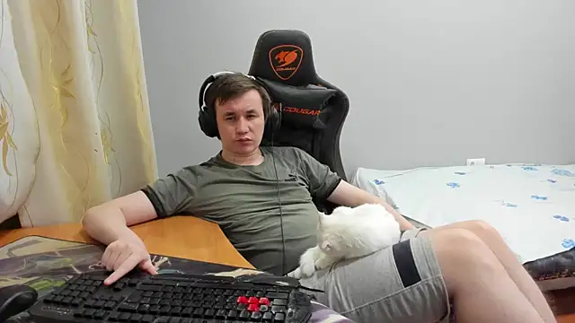 iliaskrislove live sex cam