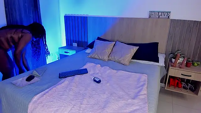 _roxana_smith's cam snapshot