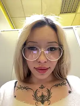 babydolll live sex cam