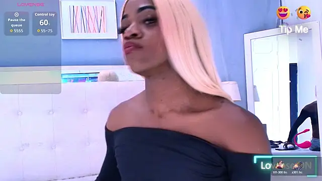 CriisBrown_'s cam snapshot