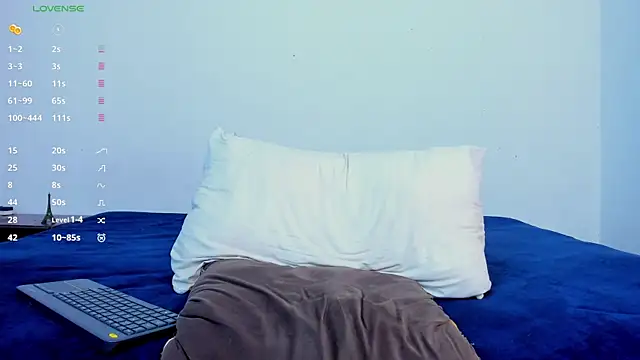 AlexanderSavage live sex cam