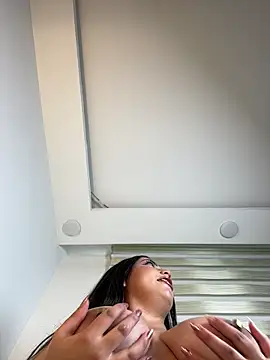 Zendaa_ live sex cam