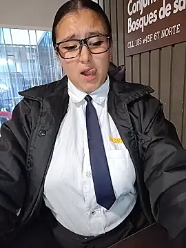 Cute_Penelope's cam snapshot