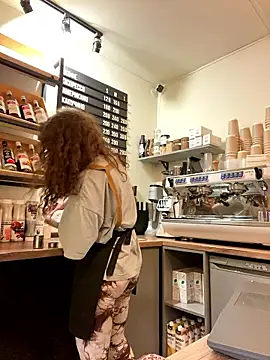 cinnabon_'s cam snapshot