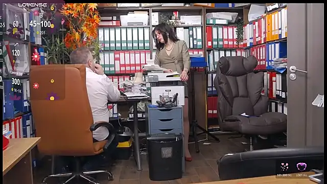 classyladyrellax live sex cam