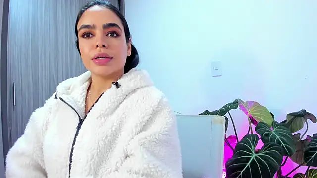 Sara_Leblanc live sex cam