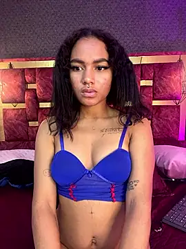 Tatianapink18's cam snapshot