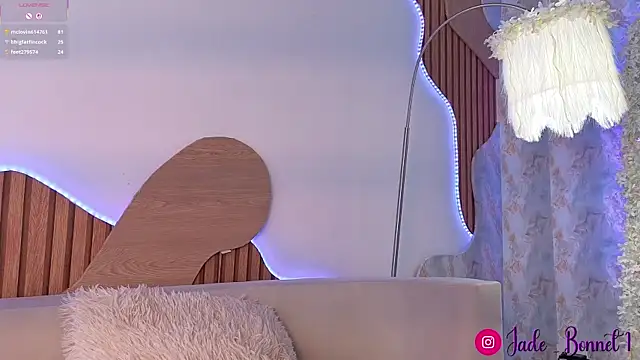 jade_bonett's cam snapshot