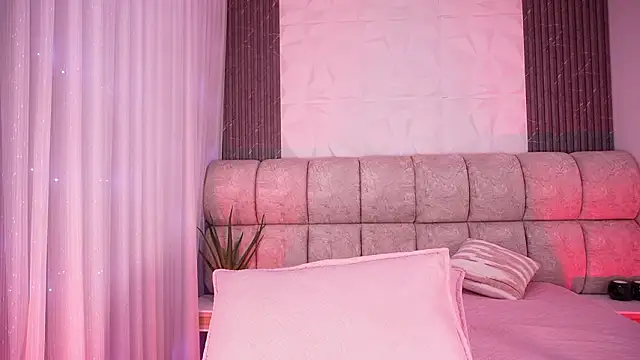 katy_rioss's cam snapshot