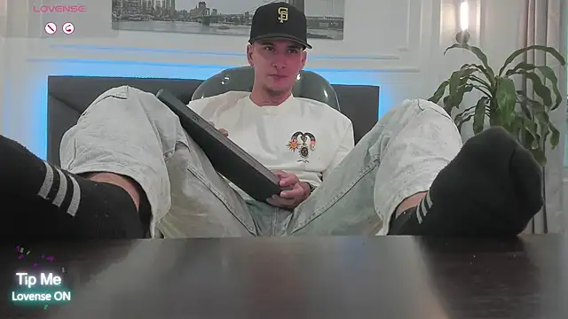 Damian23__ live sex cam