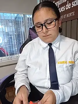 Cute_Penelope live sex cam