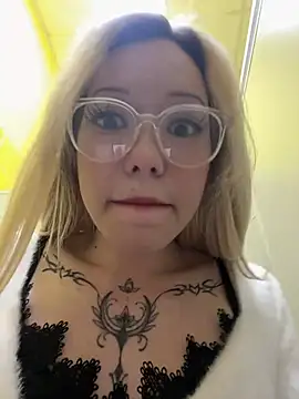 babydolll live sex cam