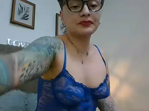 kat_paradise's cam snapshot