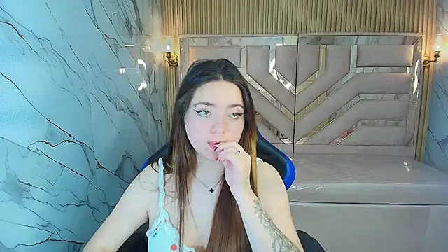 emily__r__'s cam snapshot