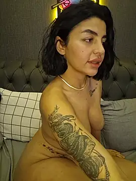 Zarayuce live sex cam