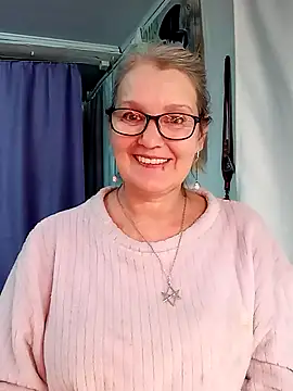 irinamaux live sex cam