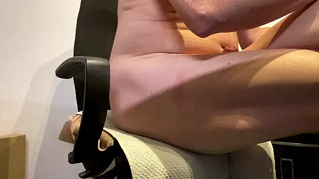 Geilerjung69 live sex cam