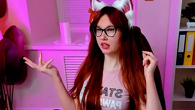 CarolGiggly live sex cam