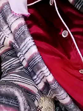 Rouzalinda_1's cam snapshot