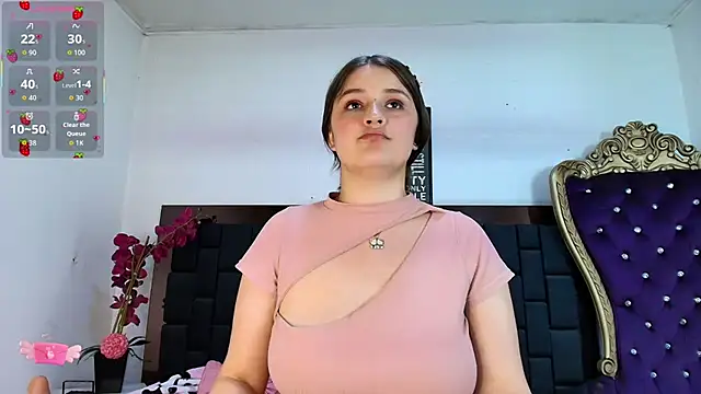 Krystal_Heartss's cam snapshot