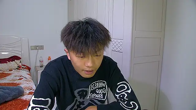 Chocolates-001 live sex cam