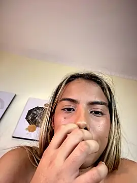 MiaSizzle live sex cam