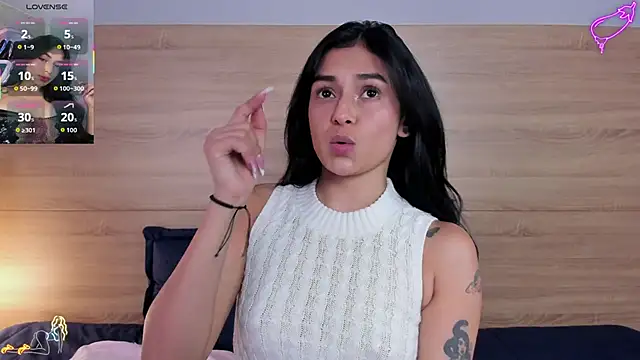 lilith_petit_'s cam snapshot