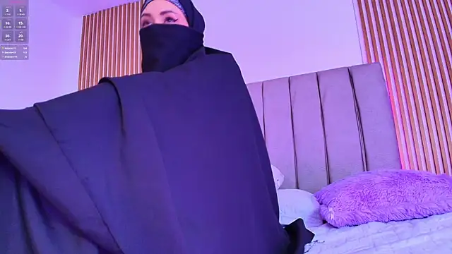 fatiima_'s cam snapshot